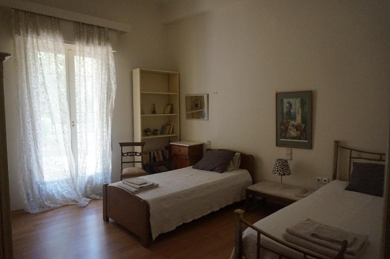 شقة أثينا  في Independent Entrance Apt - 130M2 - Garden - Private Parking المظهر الخارجي الصورة