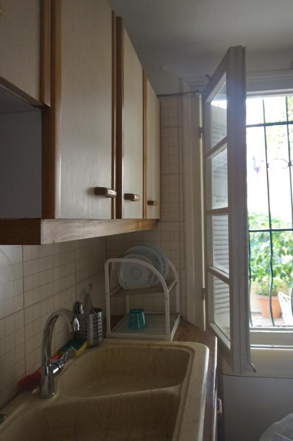 شقة أثينا  في Independent Entrance Apt - 130M2 - Garden - Private Parking المظهر الخارجي الصورة
